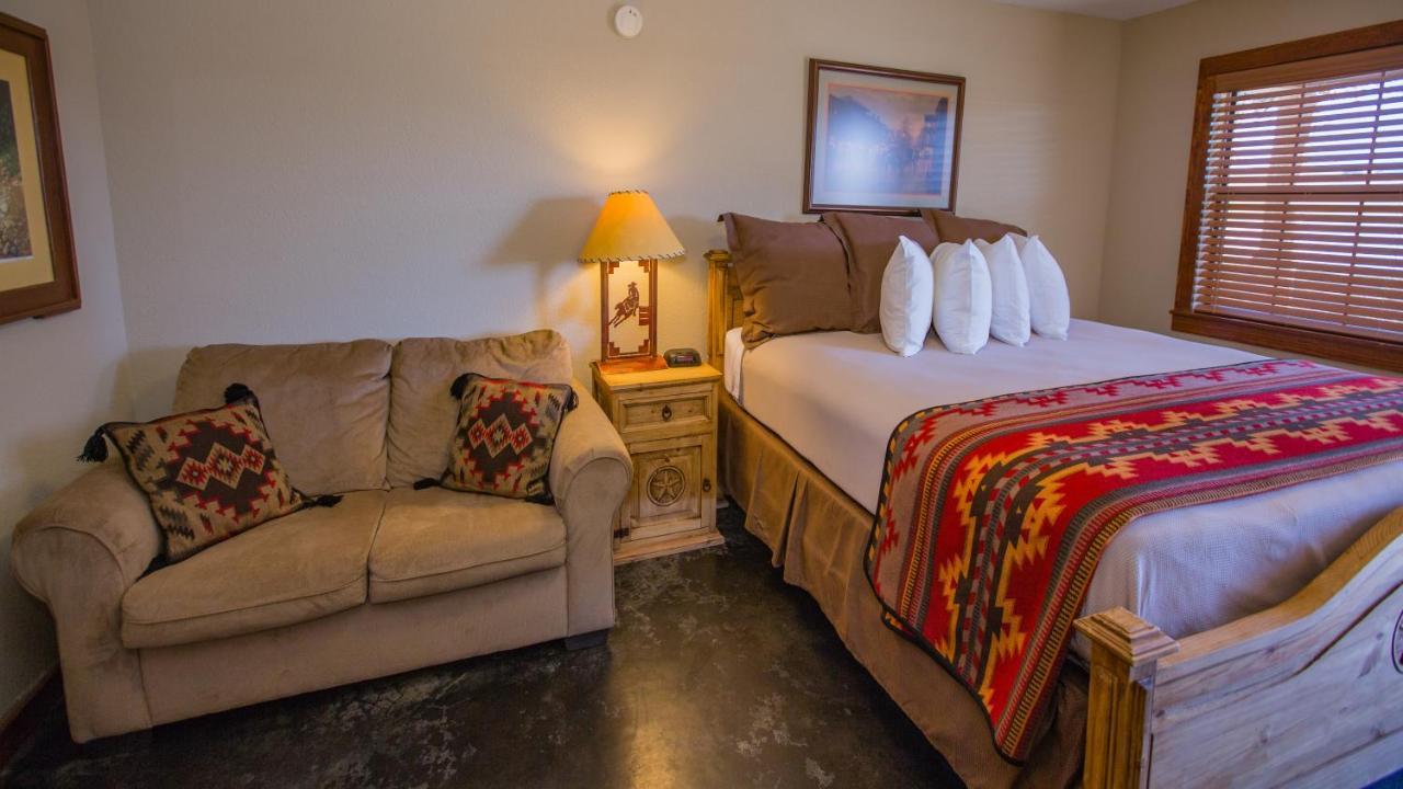 Guest house Nrs Event Center & Guest Ranch Decatur
