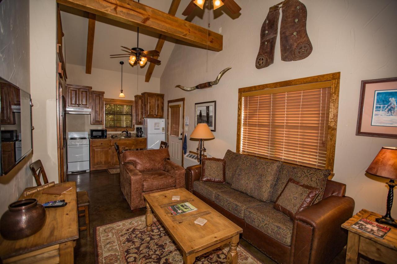 Nrs Event Center & Guest Ranch Pensión Decatur